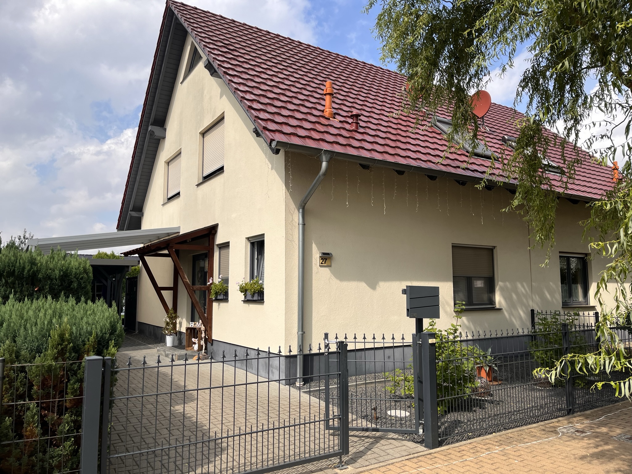 Tolle Doppelhaushälfte, taumhaft gelegen